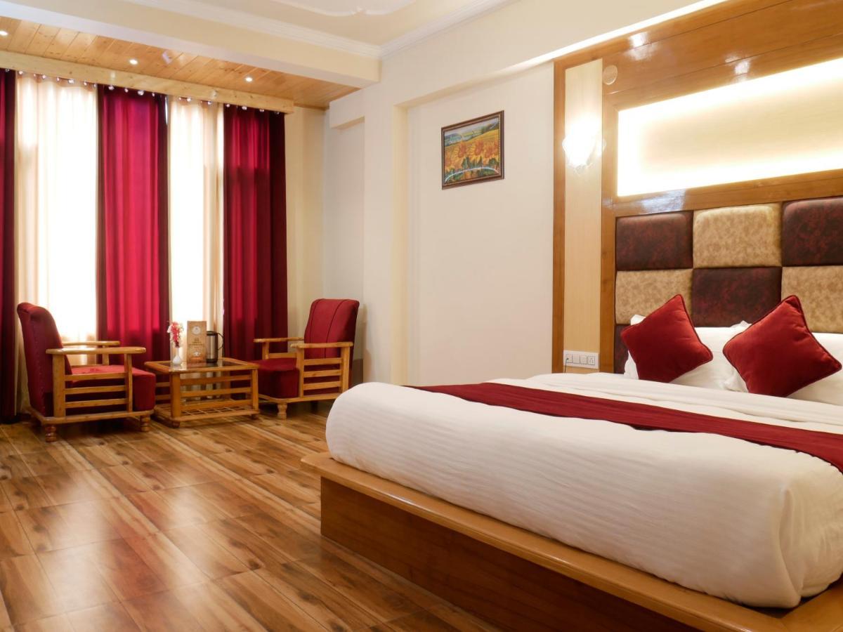 مايالي New Ambika International Mall Road Hotel المظهر الخارجي الصورة